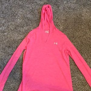 Under armour long sleeve light weight shirt